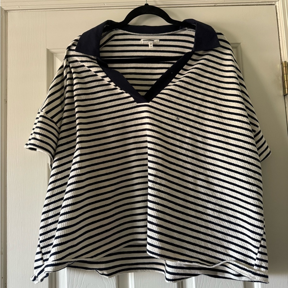🎆 5 for 30$ 🎆 Maurices Black and White Striped Short Sleeve Top
